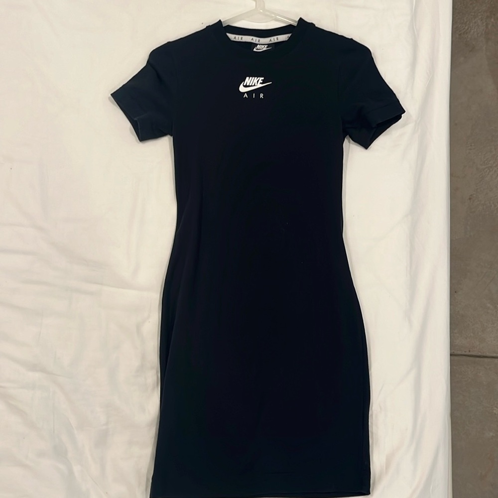 Black Nike Air dress. Super cute. Great condition.